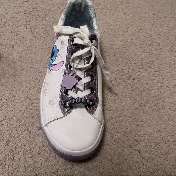 Women's Ground Up Lilo and Stitch size 10 sneakers - Picture 7 of 9